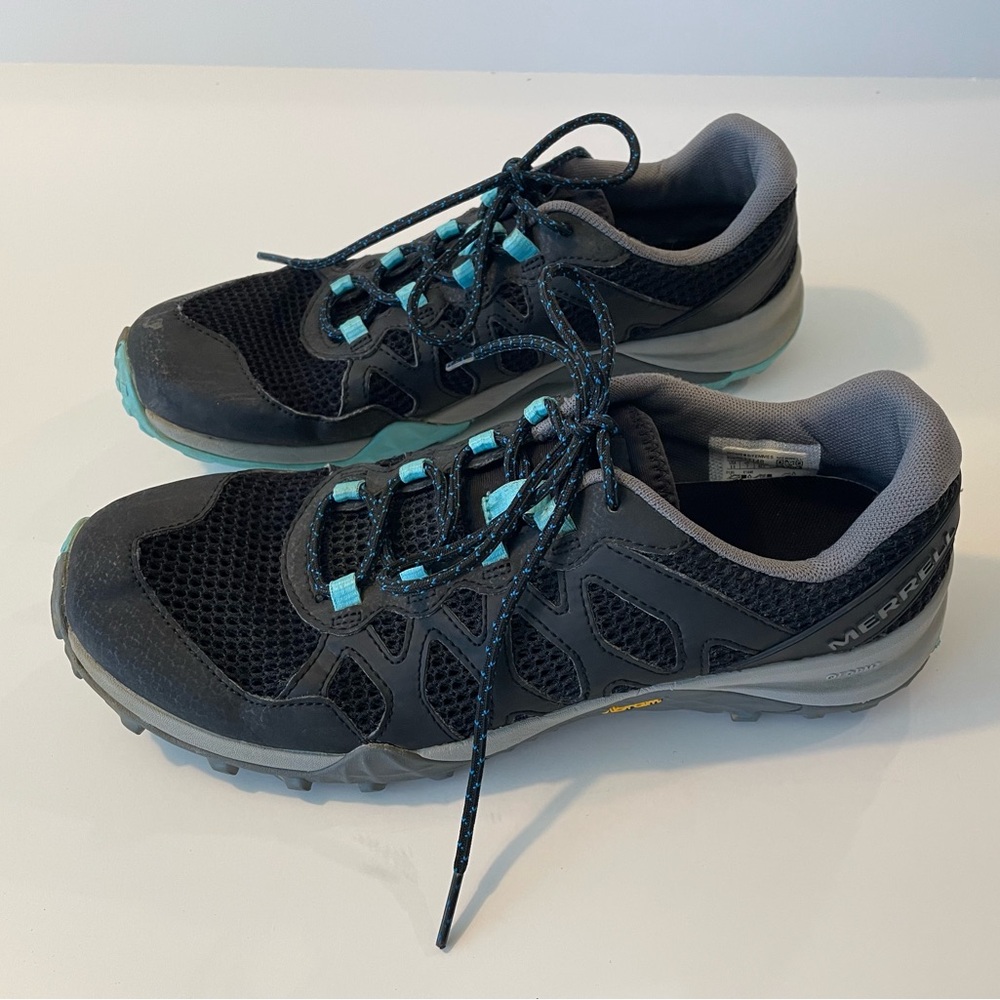 Merrell Women’s Vibram Shoe 9.5